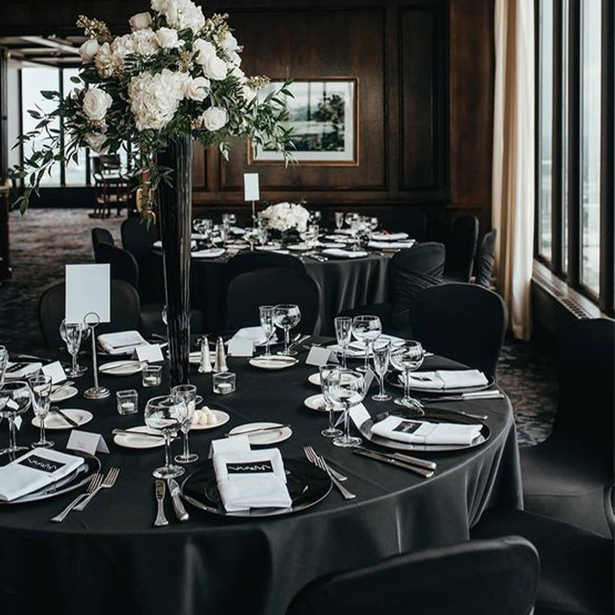 10 Pack Black Round Tablecloths, 120 Inch Stain Resistant and Wrinkle Round Table Clothes, Washable Polyester Table Clothes Cover for Kitchen Dining, Wedding Birthday Party, Buffet Restaurant, Banquet
